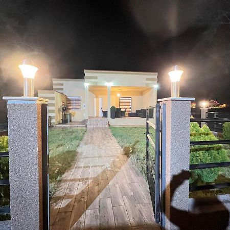 Villaversa ウルツィニ エクステリア 写真