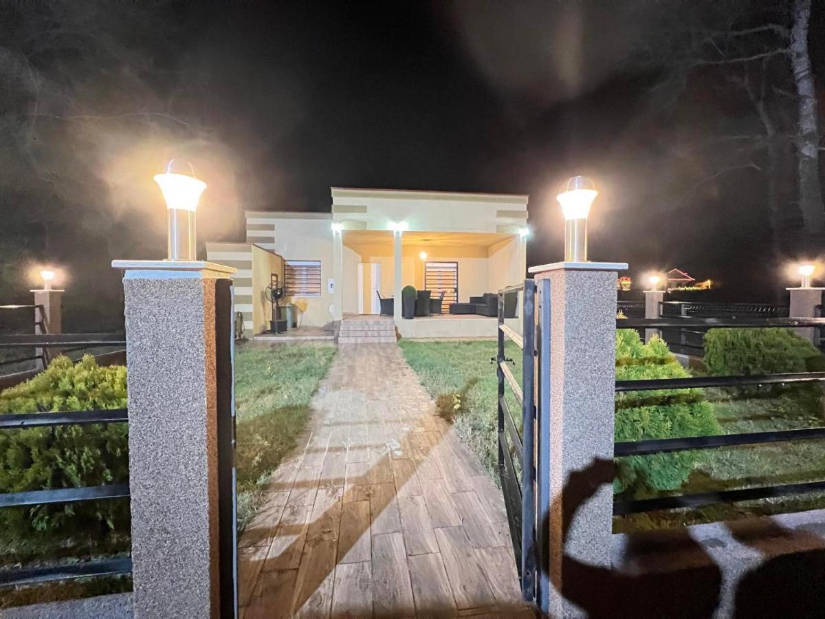 Villaversa ウルツィニ エクステリア 写真