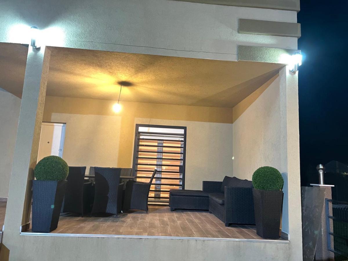 Villaversa ウルツィニ エクステリア 写真